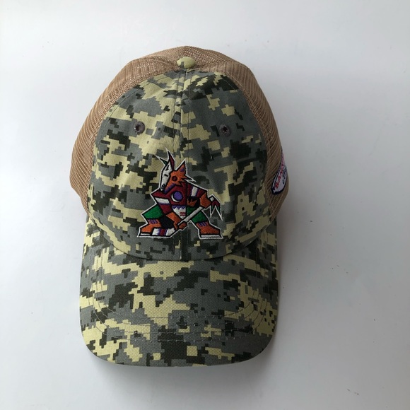 Accessories - Phoenix Cayotes trucker hat Snapback OS mesh